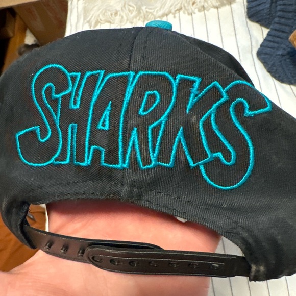 Vintage San Jose Sharks Tasmanian Devil Hat - Picture 1 of 4